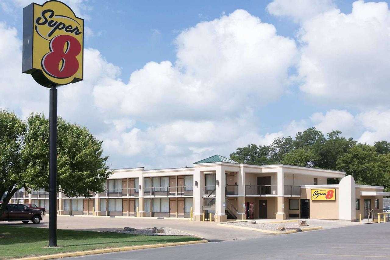 Super 8 By Wyndham Duncan Exterior photo